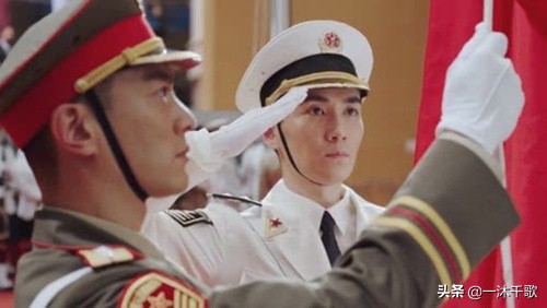 他曾被骂靠老婆儿子上位，如今凭实力独揽三部