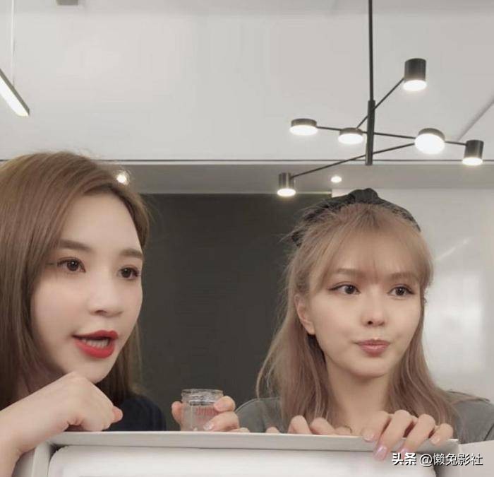 周扬青与雪梨直播真实颜值被赞，网友喊话：长