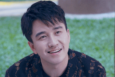 一顿尬吹猛如虎，一看成绩二十五，求求你们别再营销学霸人设了