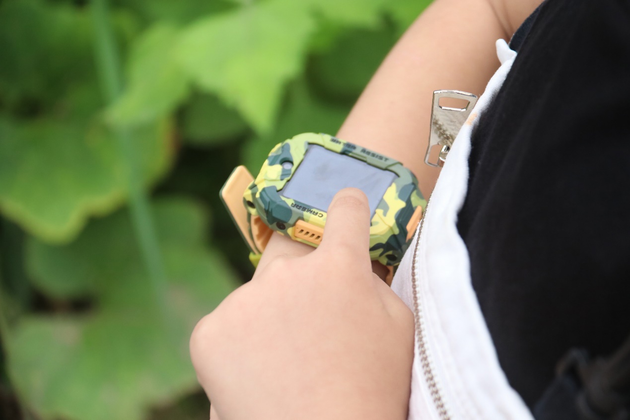 儿童电话手表两大巅峰力作比拼？王者之师，火力全开