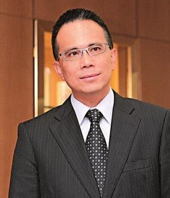 李嘉诚长子李泽钜：低调行事数十年，终获父亲青睐成家族继承人