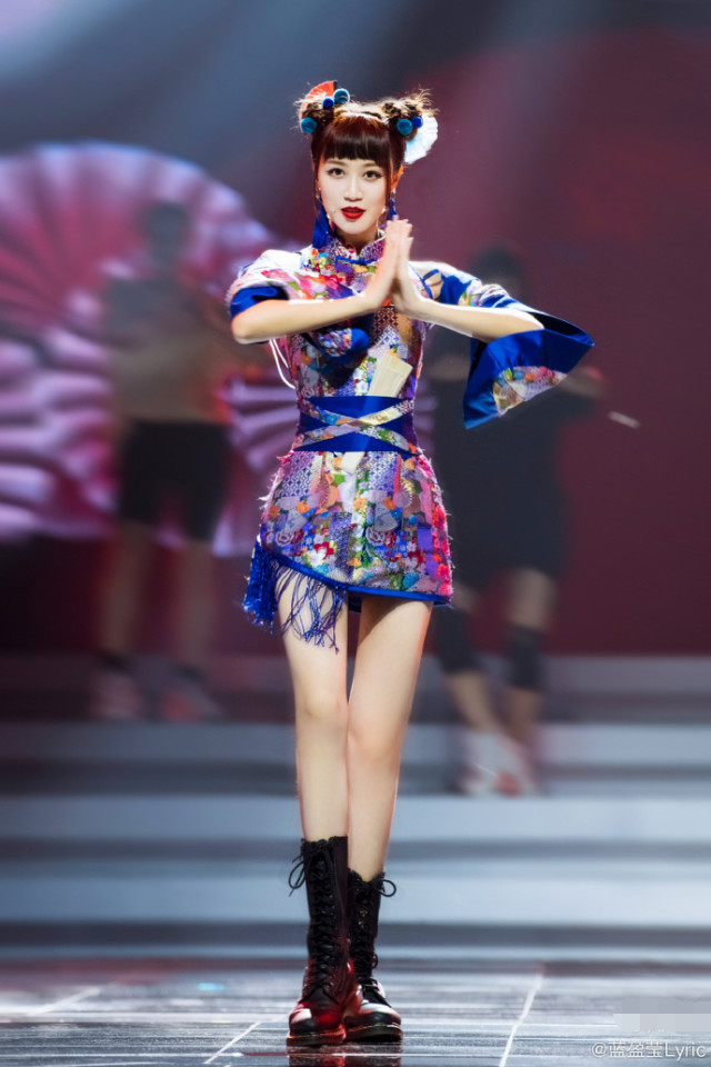 人缘堪忧，蓝盈莹这么上进怎么被嫌弃？姐姐们都怕了