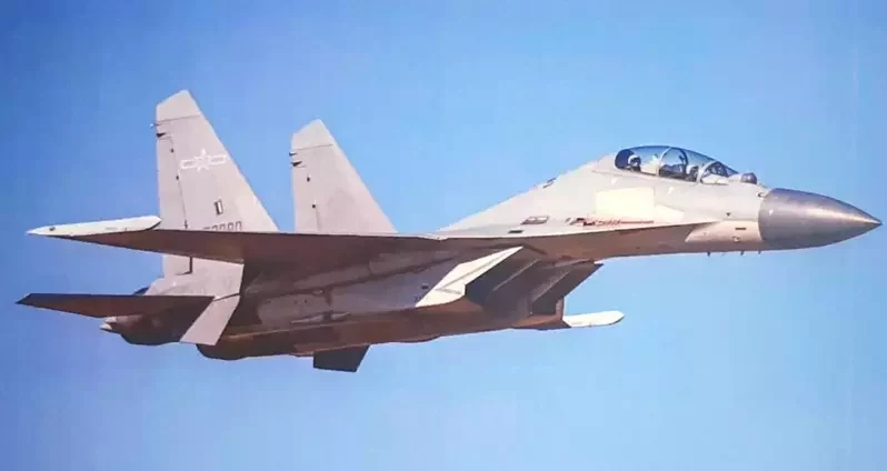 台軍事專家：解放軍軍機大規模巡航台海，航母艦隊跨海操演前奏