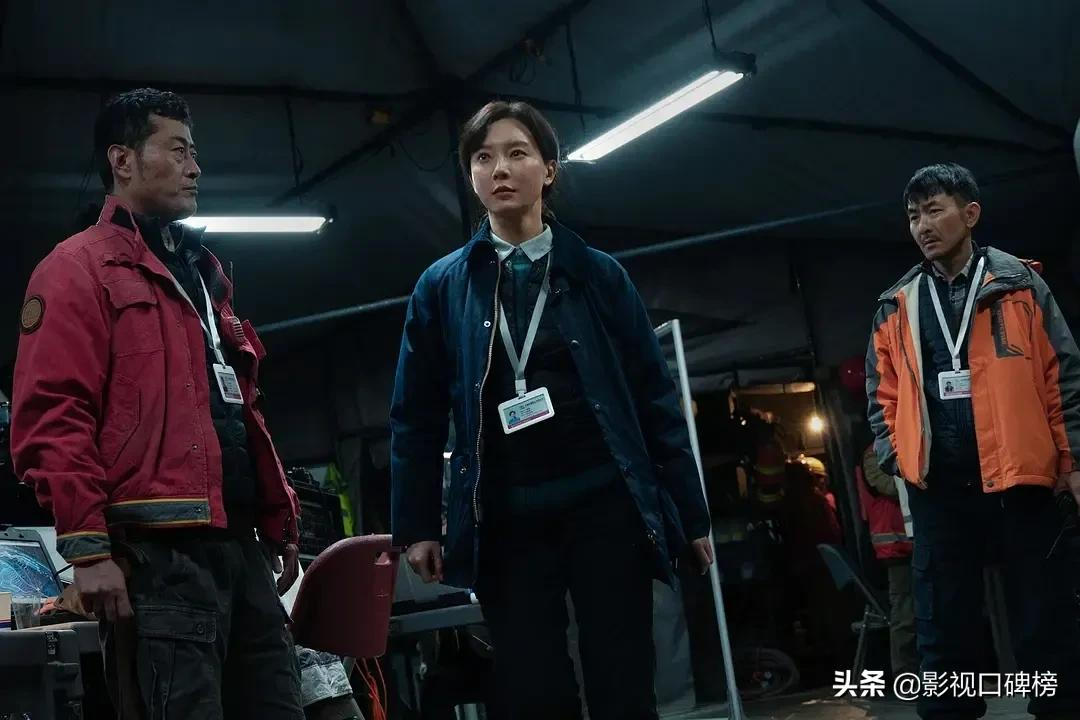 《峰爆》洪翼舟最后一通电话别具深意,看似不合理,设置却很高级