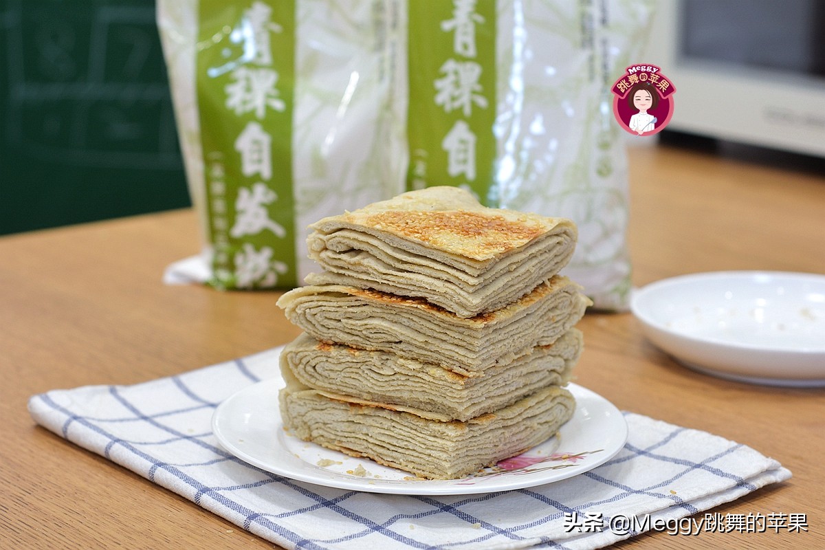 自制花生酱香浓味香，烙个千层饼层次分明又柔软，好吃易消化