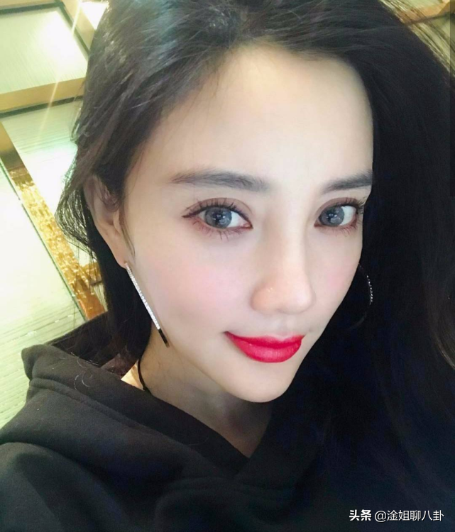 “最惨影后”李小璐：因“做头发”事业被毁，现成网红维持生计