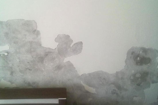 墙面破损总掉灰！你该试试这款墙面修补膏！一挤一刮，轻松修补