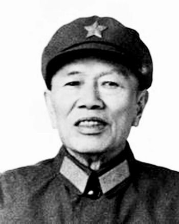 1978年邓华重病住院，浦安修拿出彭老总遗物，邓华看后失声痛哭