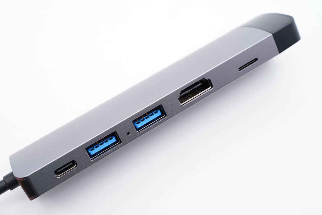 这款拓展坞可让笔记本直接联网，用户都说好，内部黑科技揭晓