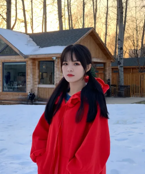 七阿姨给粉丝签名时，谁注意她用的笔了？果真