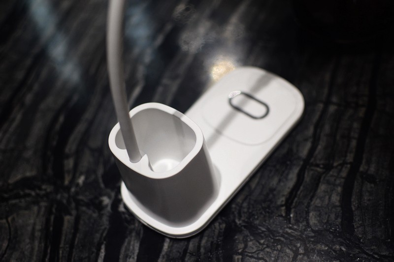 台灯/无线充电座/笔筒 FSL小易多功能无线充电台灯