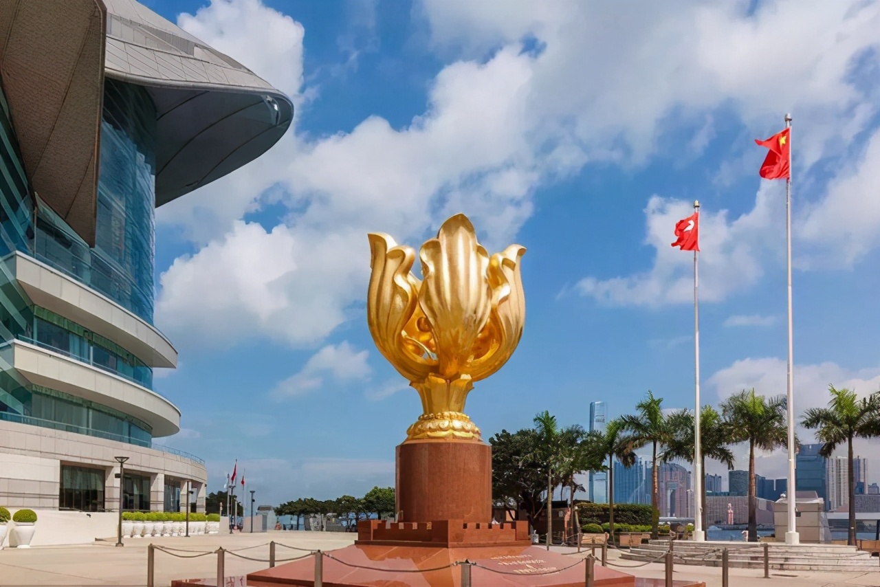 左手香港，右手台灣！ 美國一天干了三件壞事，挑釁無底線