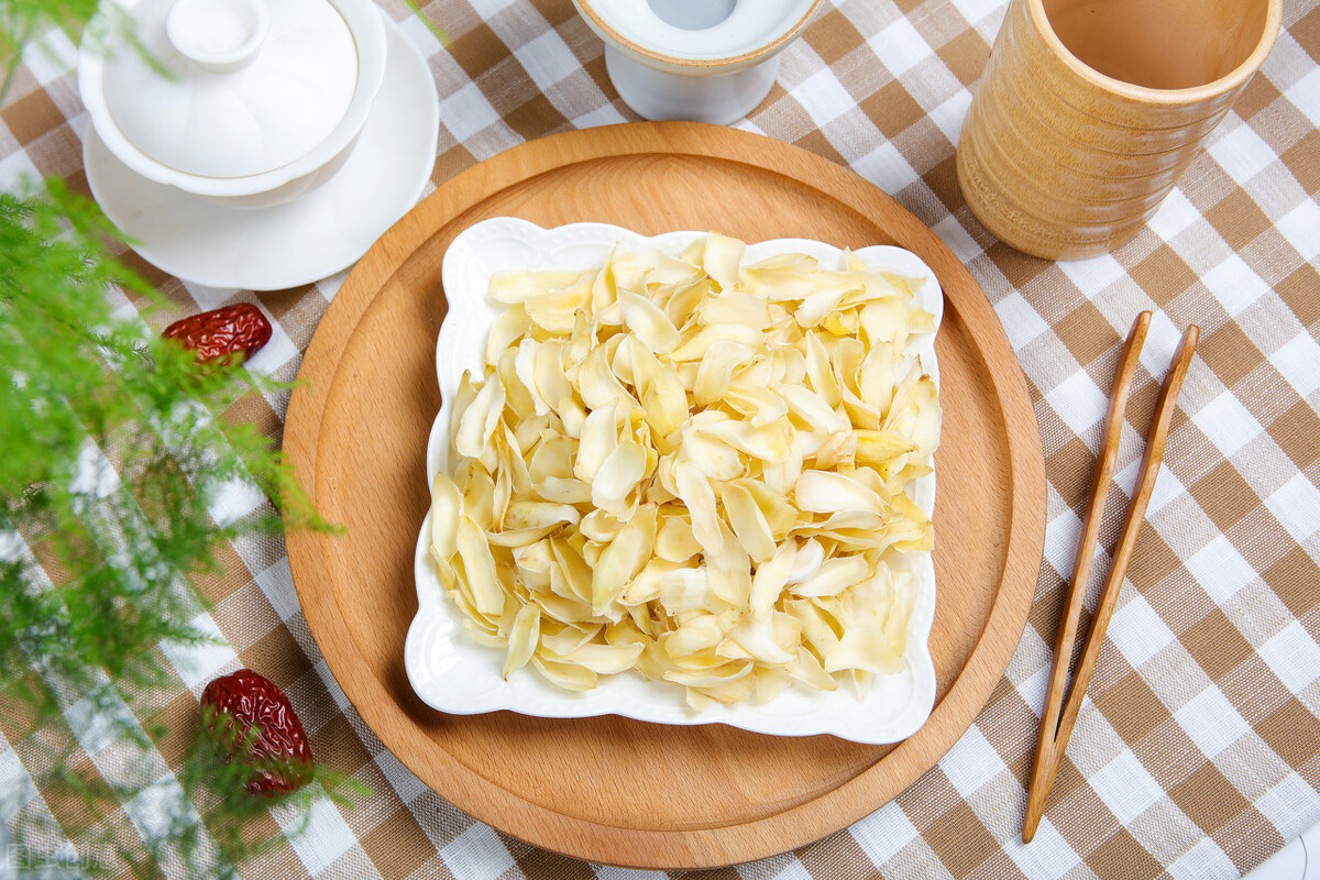 立秋后，“少吃二瓜，多吃六白”，补气润肺升