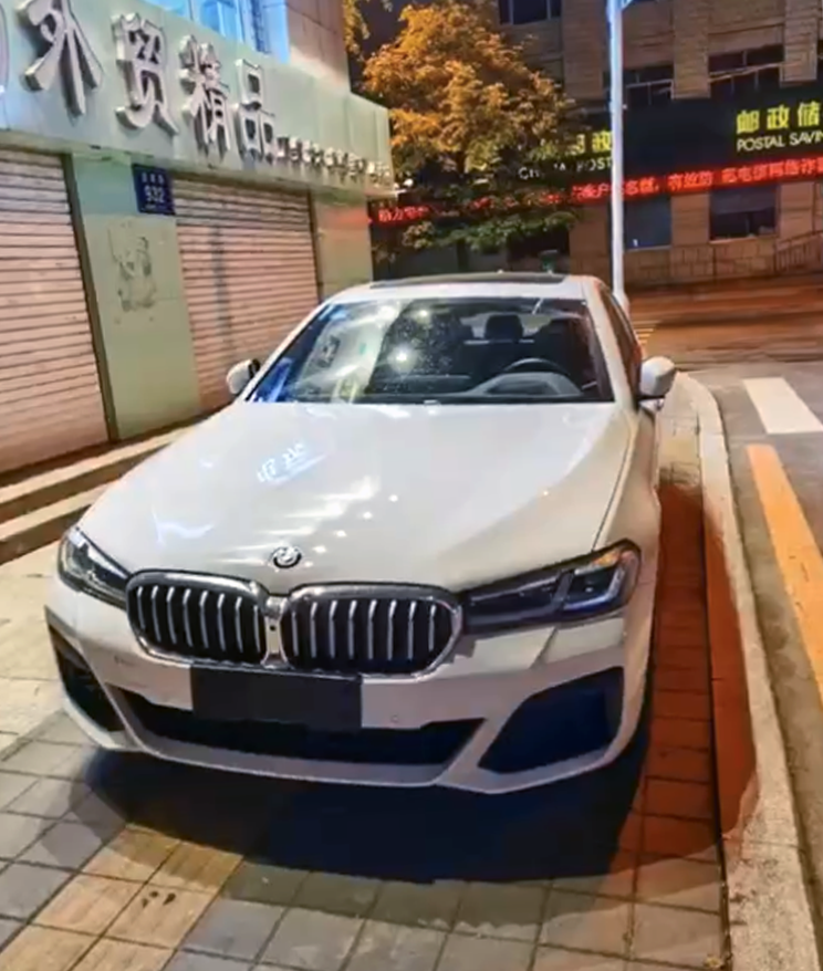 有望本月底上市 国产新款宝马5系无伪谍照曝光