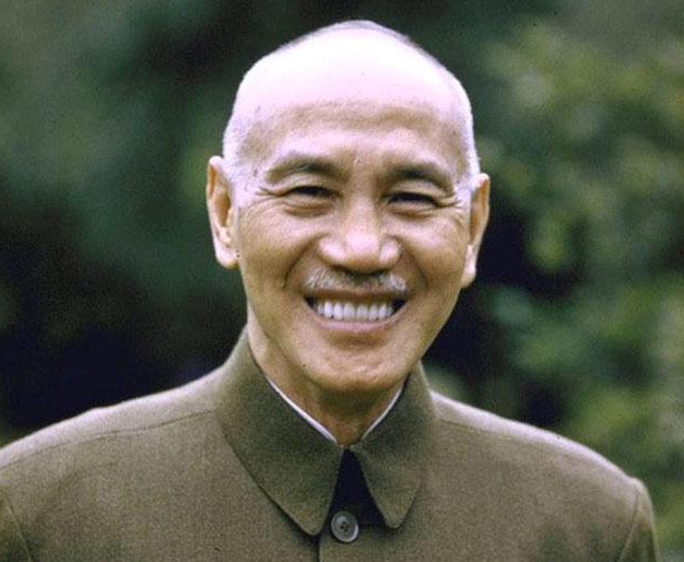 软禁张学良半个多世纪，蒋介石花费了多少钱？一年一个团的费用