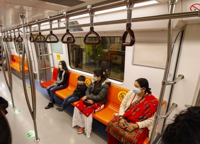 尷尬！ 莫迪揭幕印首列全自動地鐵列車，網友潑冷水：假裝發達國家