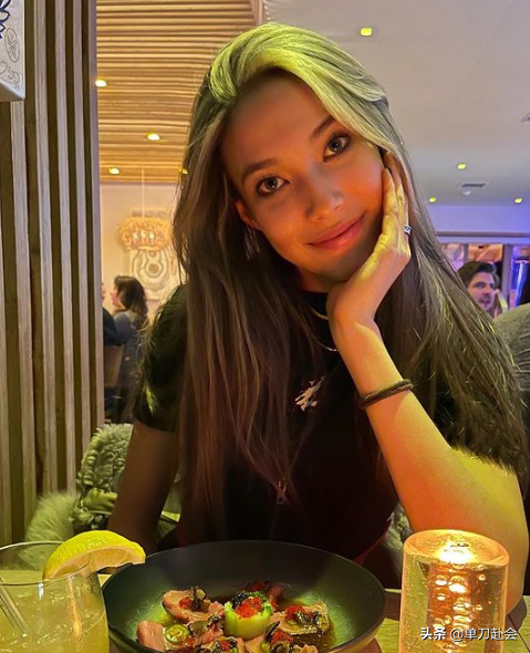 Before dawn at 2 o'clock, gu Ailing announces to quit game! The shoulder after right hand fracture gets hurt, be faced with be short of for a long time blast