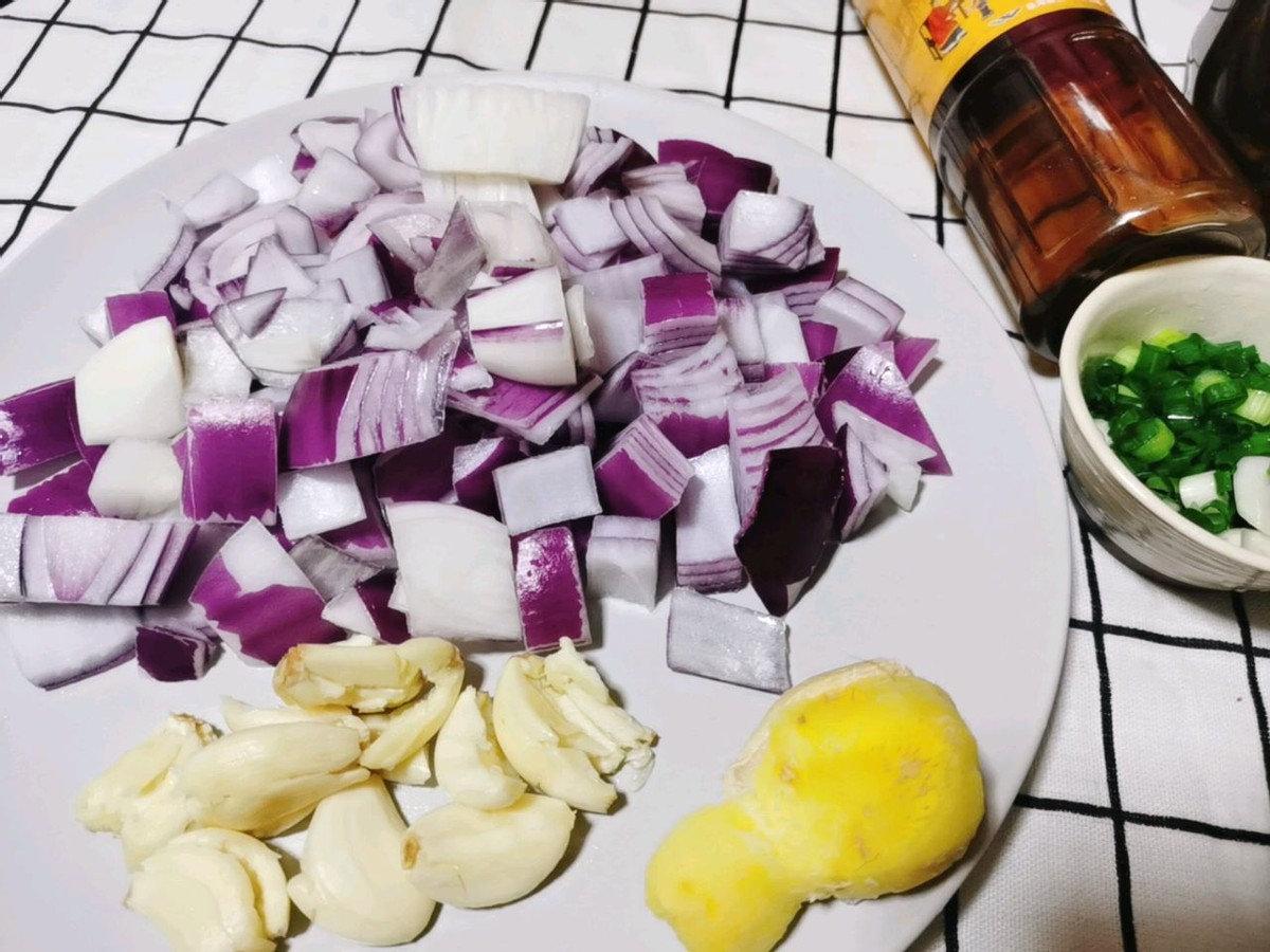 好吃上瘾的土豆肥牛卷，简单快手，鲜香下饭，家人都爱吃