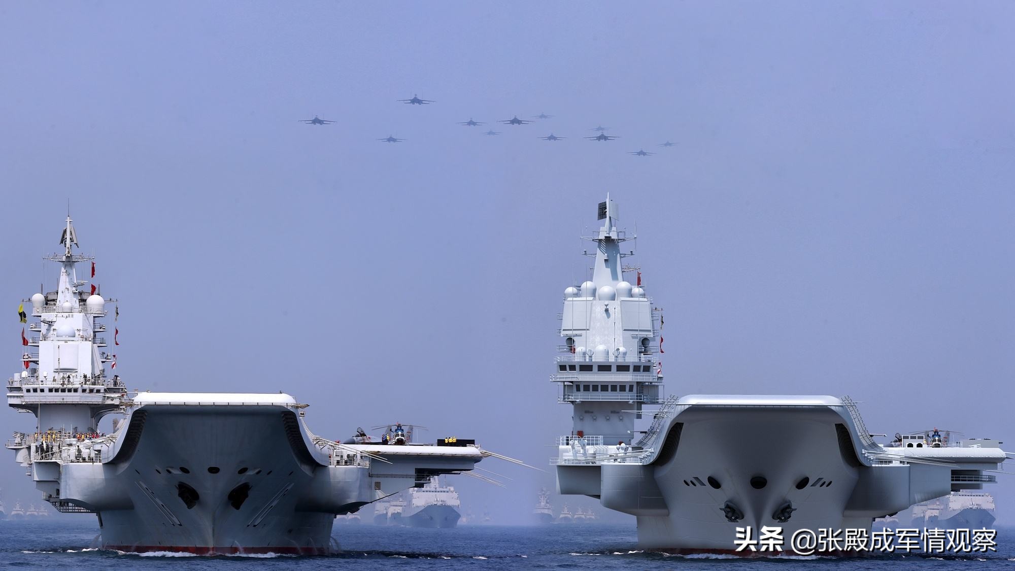 大量军舰云集港口 大陆双航母演习时被盯梢 要做