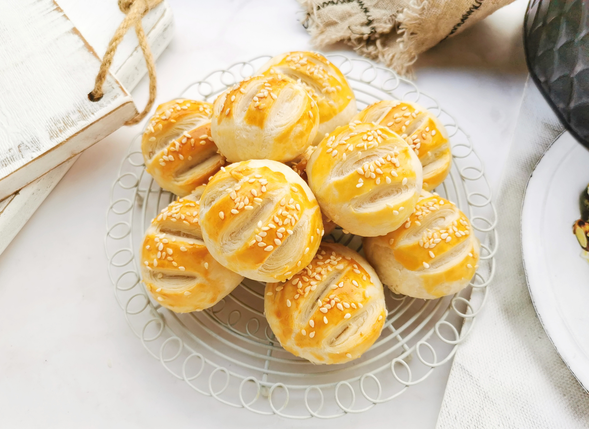 老婆饼里为啥没老婆？分享老婆饼做法，外酥里糯，咬一口直掉渣