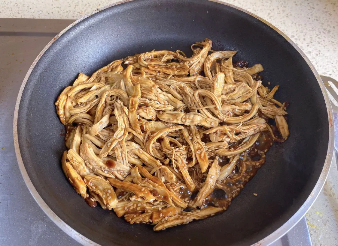 饺子皮版鸡丝卷饼送给健康饮食的你 美食做法 第9张 饺子皮版鸡丝卷饼送给健康饮食的你 美食做法 第9张