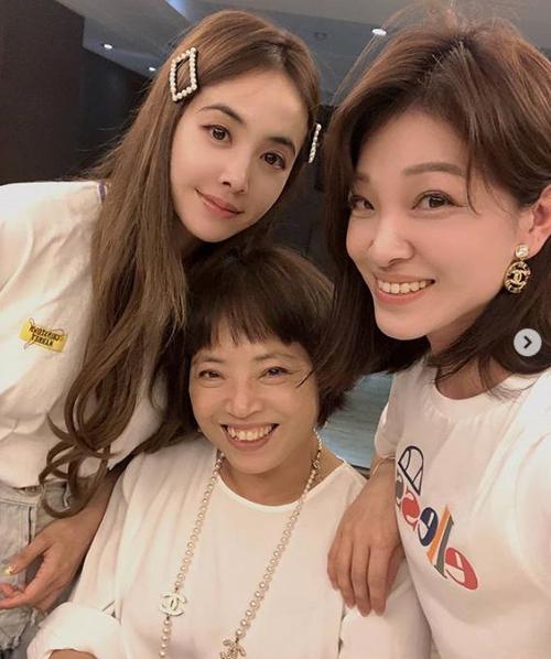 蔡依林父母确认离婚！6旬老父娶泰国娇妻5年生俩