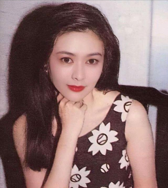 《新白娘子傳奇》29年，有人流產(chǎn)有人離世，8位主演現(xiàn)狀差距太大