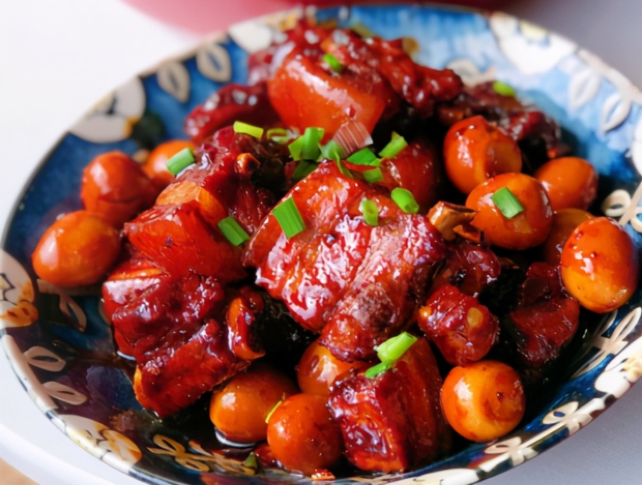 图片[1]-炖红烧肉的做法步骤图 难怪肉发柴不易烂-起舞食谱网