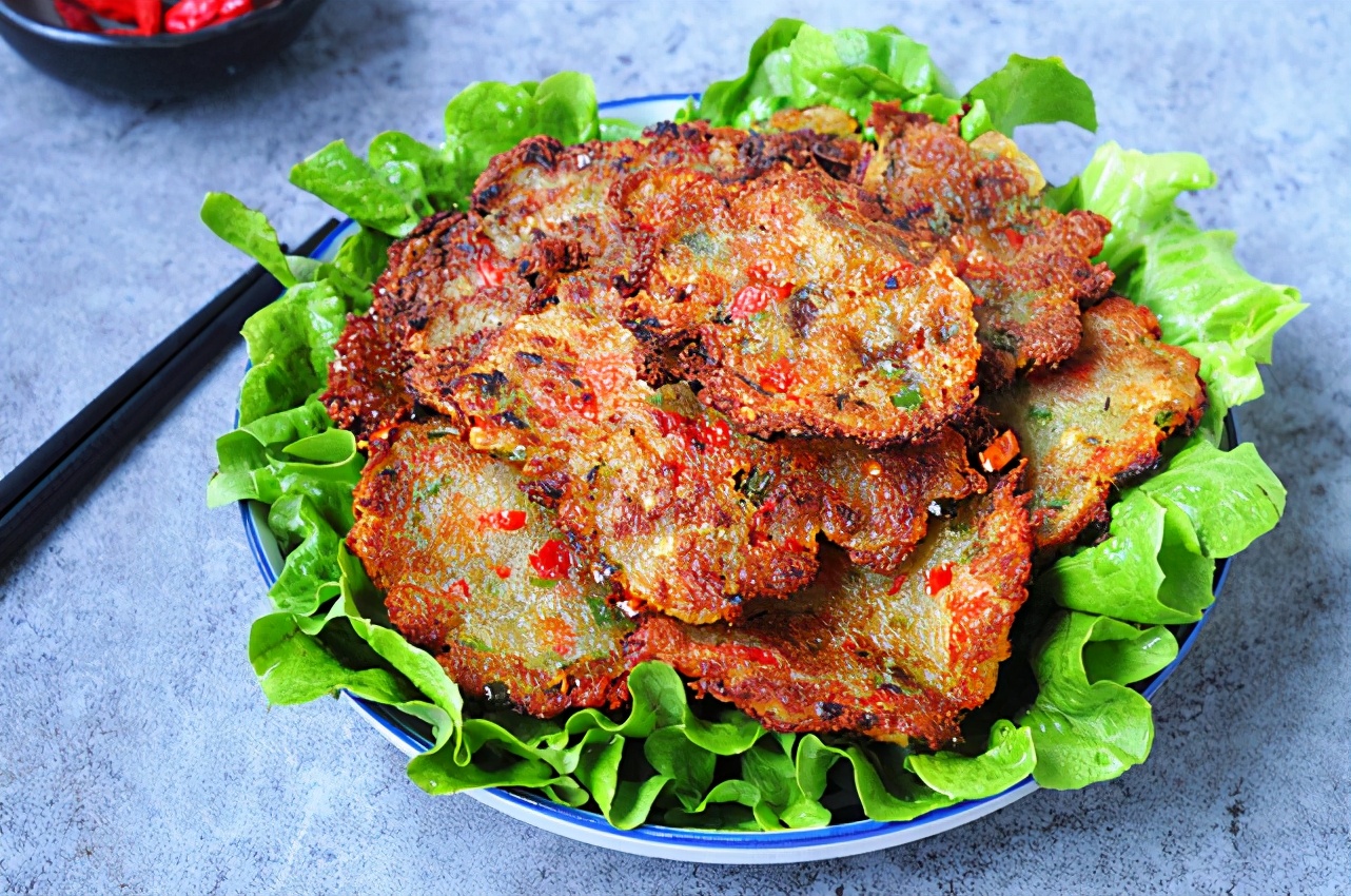 孩子天天點名要吃的油煎餅，焦香酥脆，即是零食又是菜，太好吃了