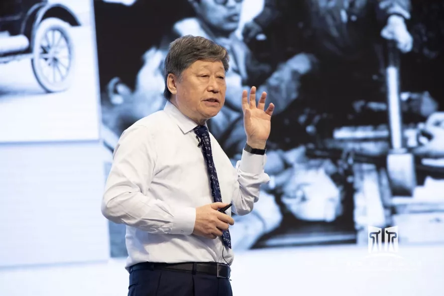 “自創生，同進化”：海爾引領物聯網時代管理創新