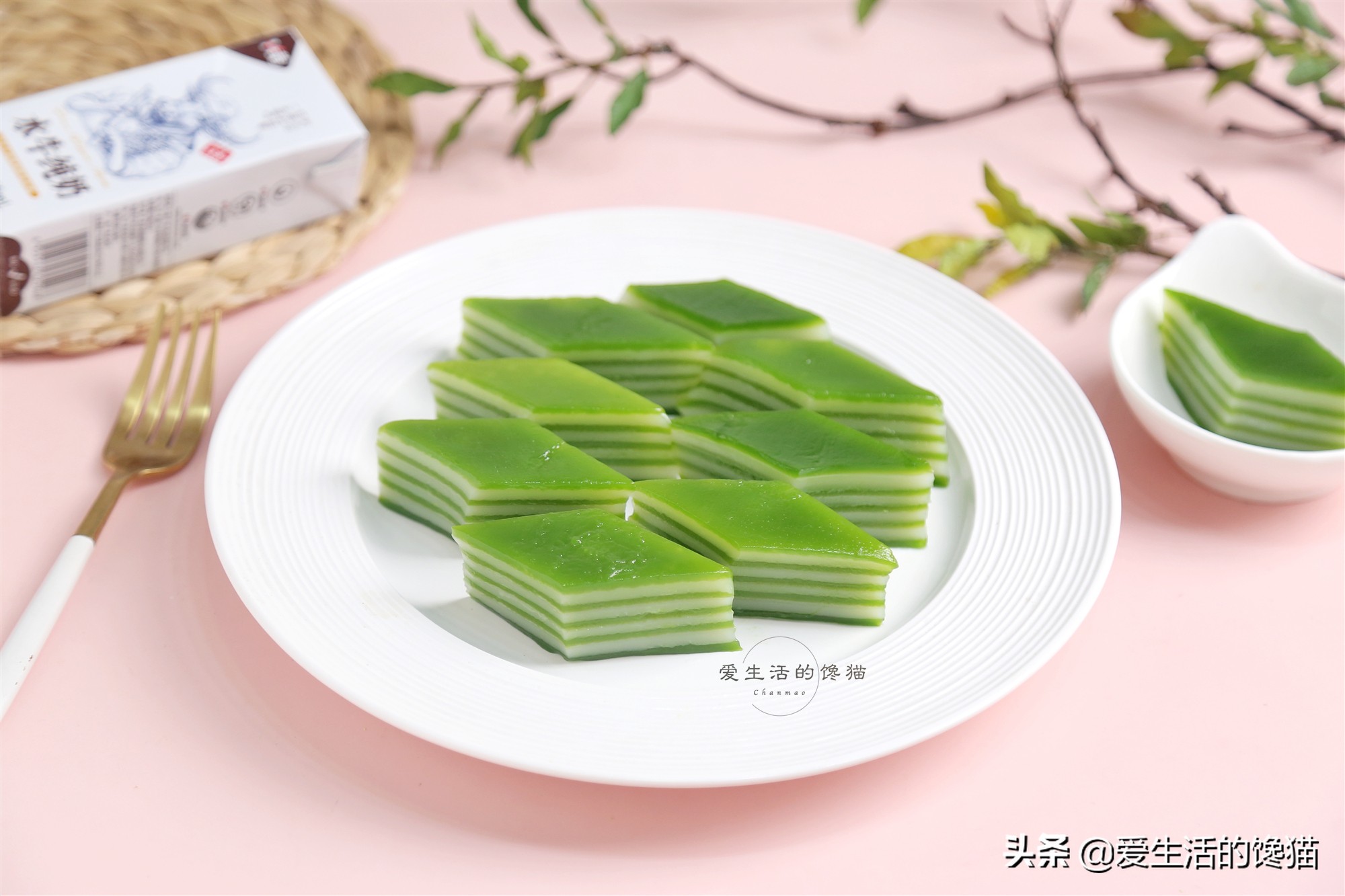 自制斑斓千层糕，Q弹爽口，颜色不发黄，秘诀在于这一步