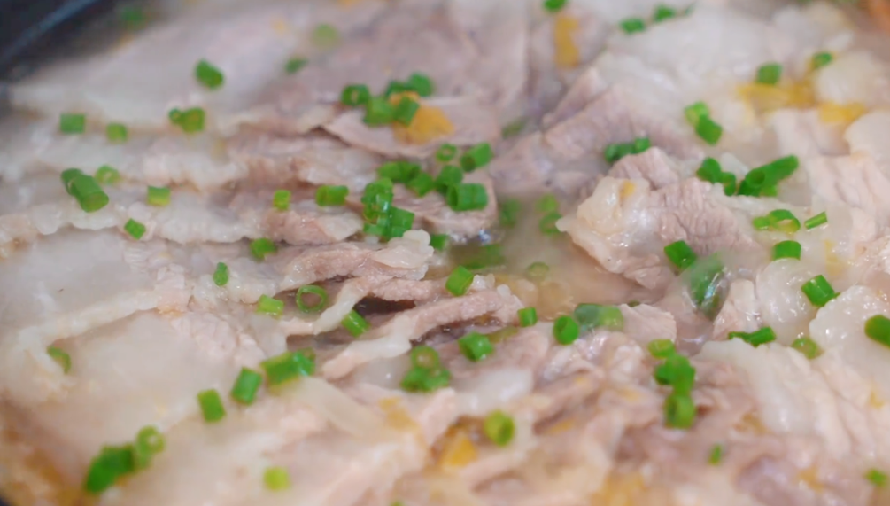 秋天煲一锅五花肉，酸爽开胃又解腻，大人小孩都爱吃，汤汁都不剩