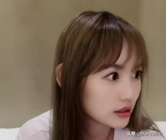 马蓉人生第一次直播，仅仅21分钟就被骂下了线，这是我想不到的
