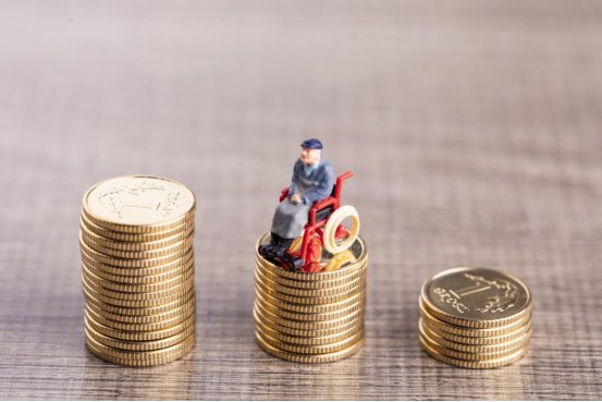 社保又要调整了，养老金、医保报销双双上涨，快来看你能多拿多少