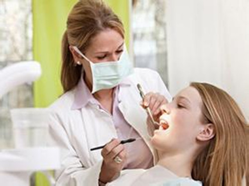大连齿医生口腔科普 治疗牙隐裂的最佳方案