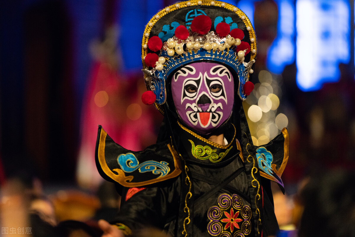 四川本土文化，应该好好推广出去，本来是件好事