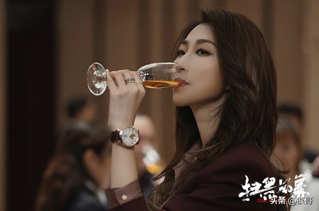 《扫黑风暴》演员学历比拼，为何中戏毕业生占了多数？原因很简单