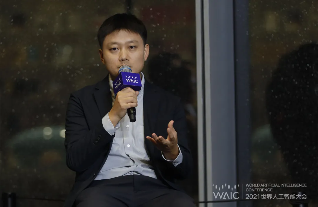 云拿CEO冯杰夫受邀出席2021世界人工智能大会 夜话数字家园新场景