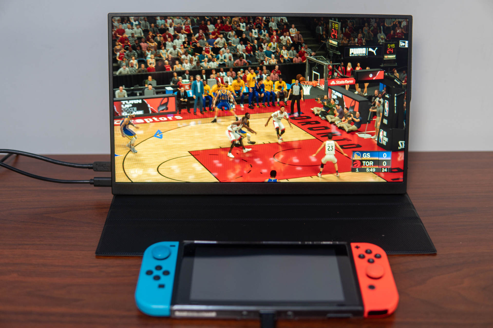 99% P3色域，10bit色深，这真是一块便携显示屏？