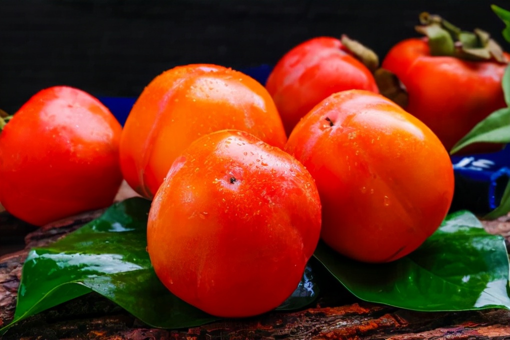 How do persimmons ripen fast and delicious?This way, the astringency is ...