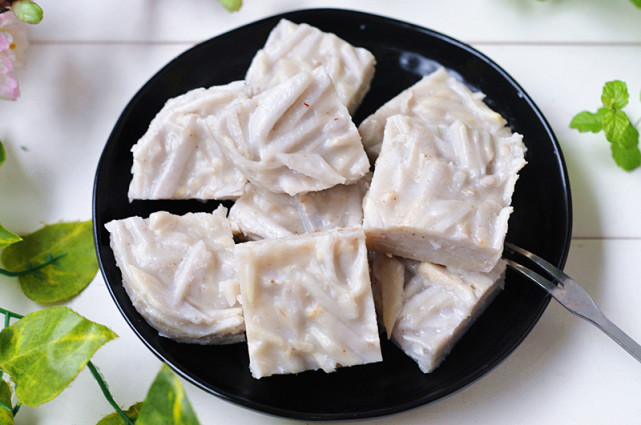 秋天芋头大上市，多给孩子吃！不炒也不煮，做成早餐香软绵糯