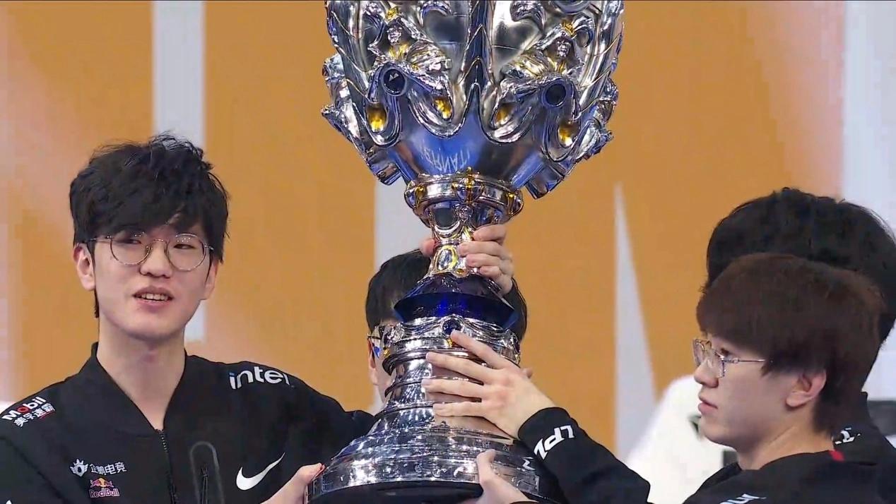 EDG wins, Meiko becomes the first player to win a Grand Slam in LPL ...