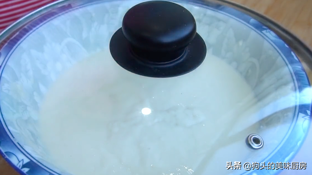 麵粉好吃的做法，香酥鬆軟，蔥香濃郁，做法簡單，比油條好吃