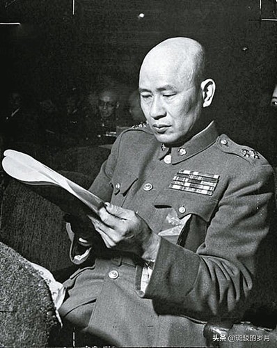 隐形人韩练成，潜伏蒋介石身边18年，周恩来：只能与我单线联系