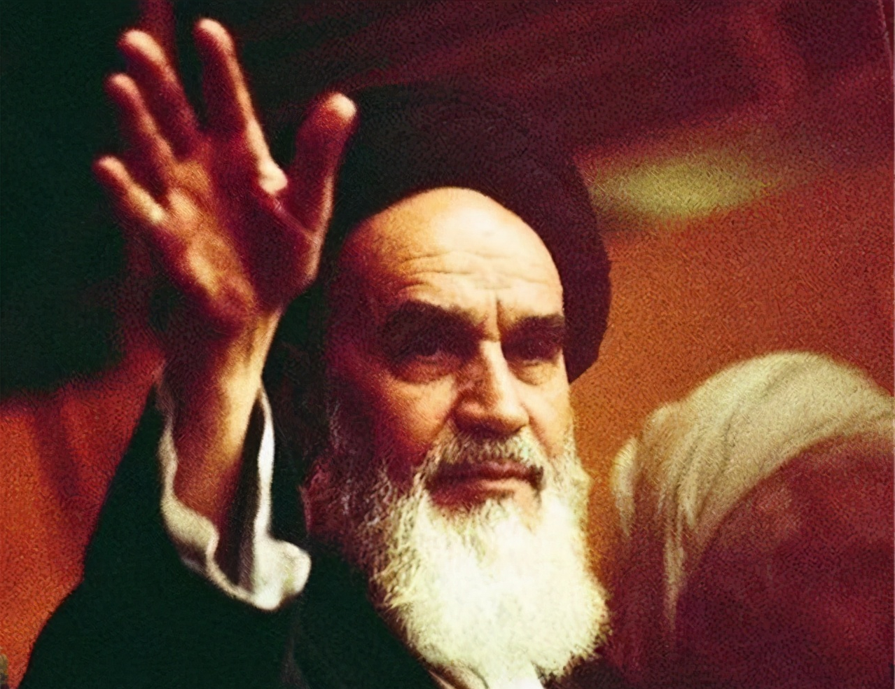 西方可以暗杀苏莱曼尼，为何不敢暗杀哈梅内伊