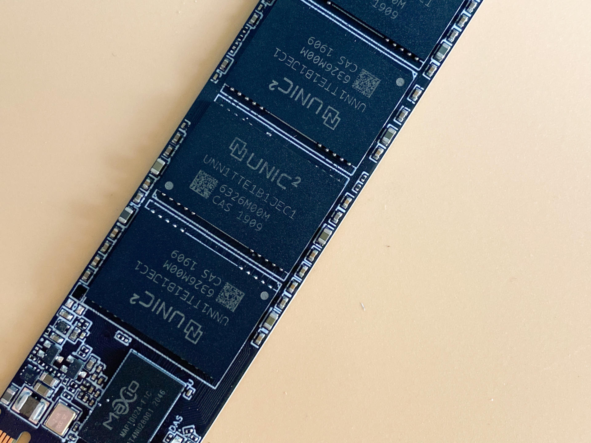 性价比硬盘可靠吗？实测国产大卖款BASIC NVMe SSD硬盘