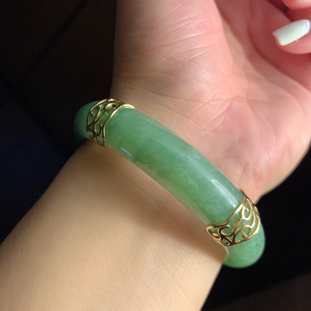 after-the-jade-bracelet-is-damaged-there-is-no-need-to-put-it-aside-5