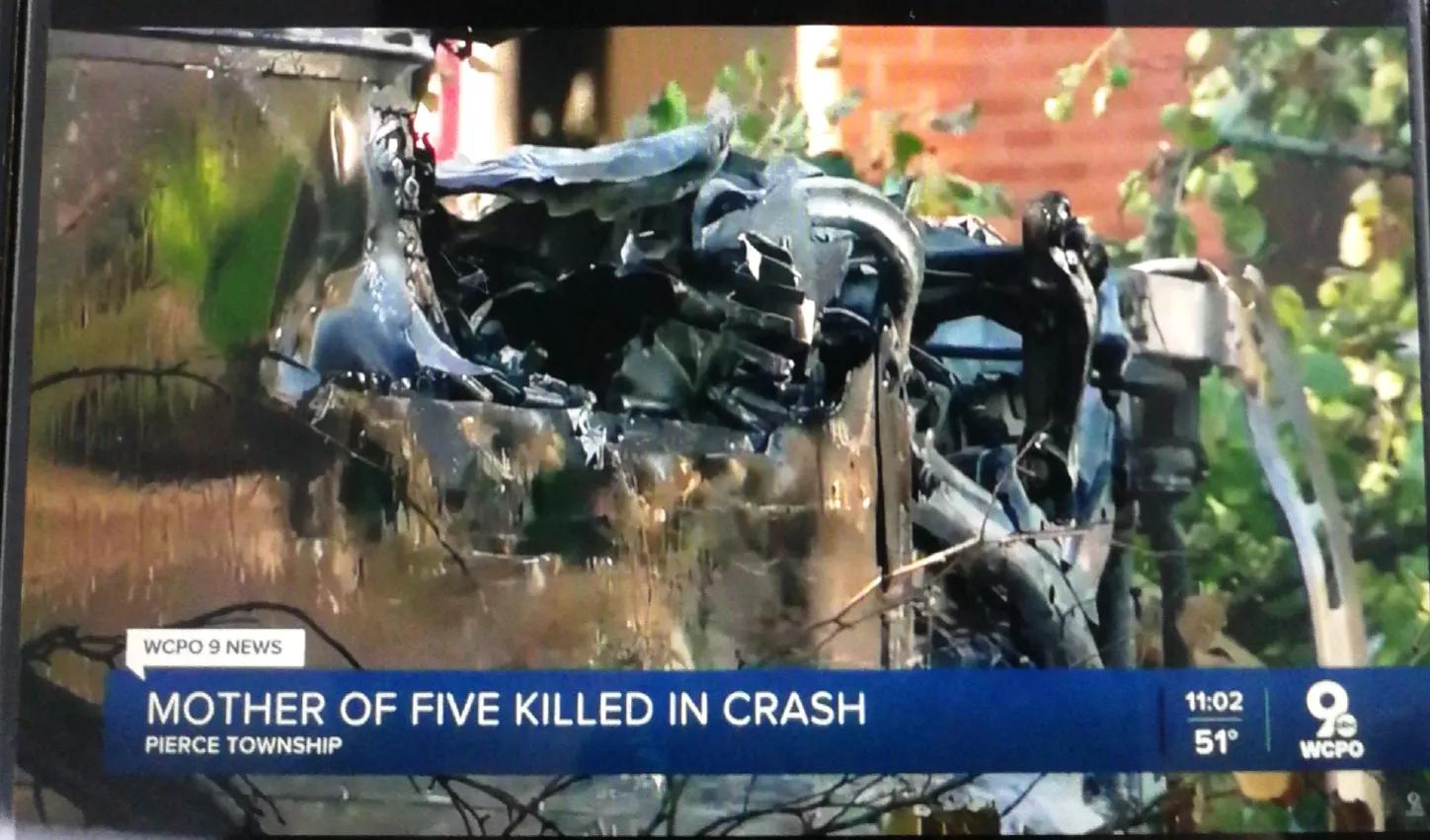 The tragedy of an American woman trapped in Tesla and burned alive - iNEWS