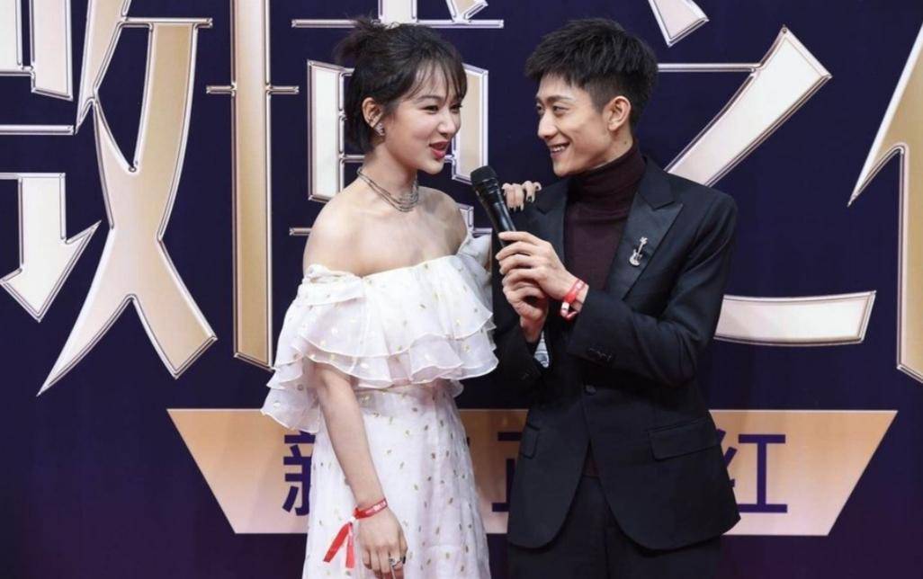 杨紫“另类”祝福张一山，揭露俩“老戏骨”为