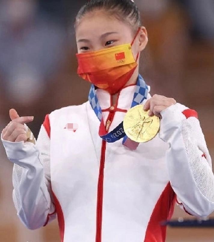 16岁奥运冠军秀舞蹈被指不务正业，本人回怼超霸气